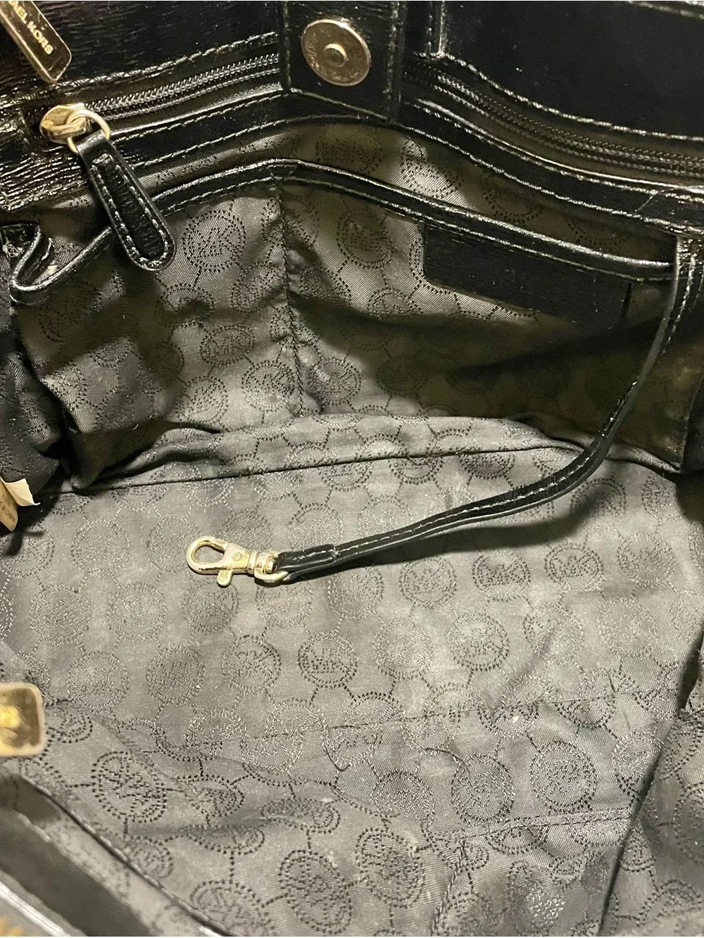 Michael Kors Dillon East West Satchel & Wallet Set